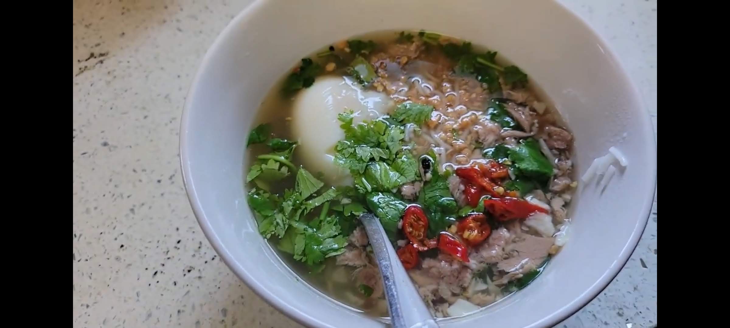 SPICIEST FISH NOODLE SOUP RAHKHINE MOTETI